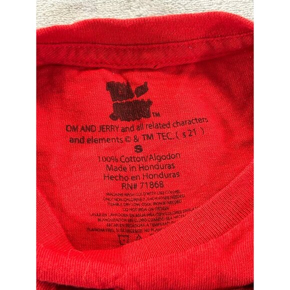 Tom and Jerry Shirt adult Small red graphic tee - Picture 4 of 6